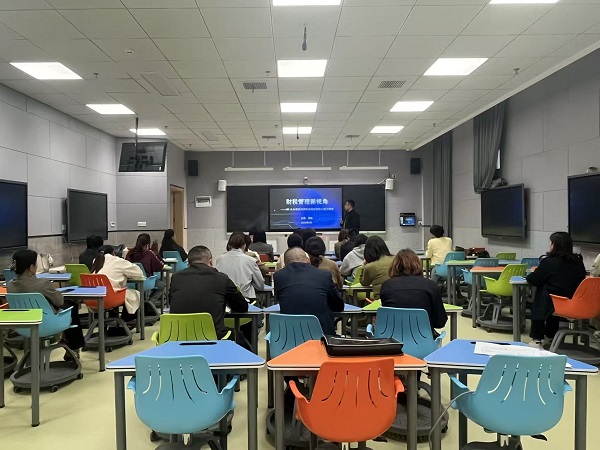 【送教上门】送教上门惠企利民  精准赋能助力发展——经济与管理系开展企业人力资源管理师研修班考前辅导